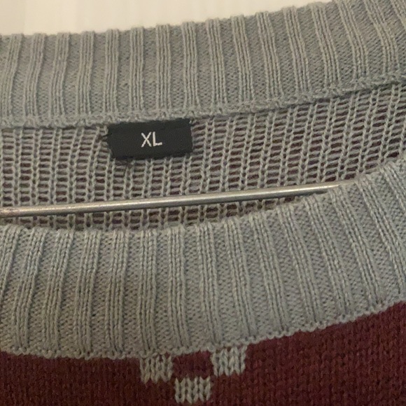 ATM sweater - Picture 2 of 2